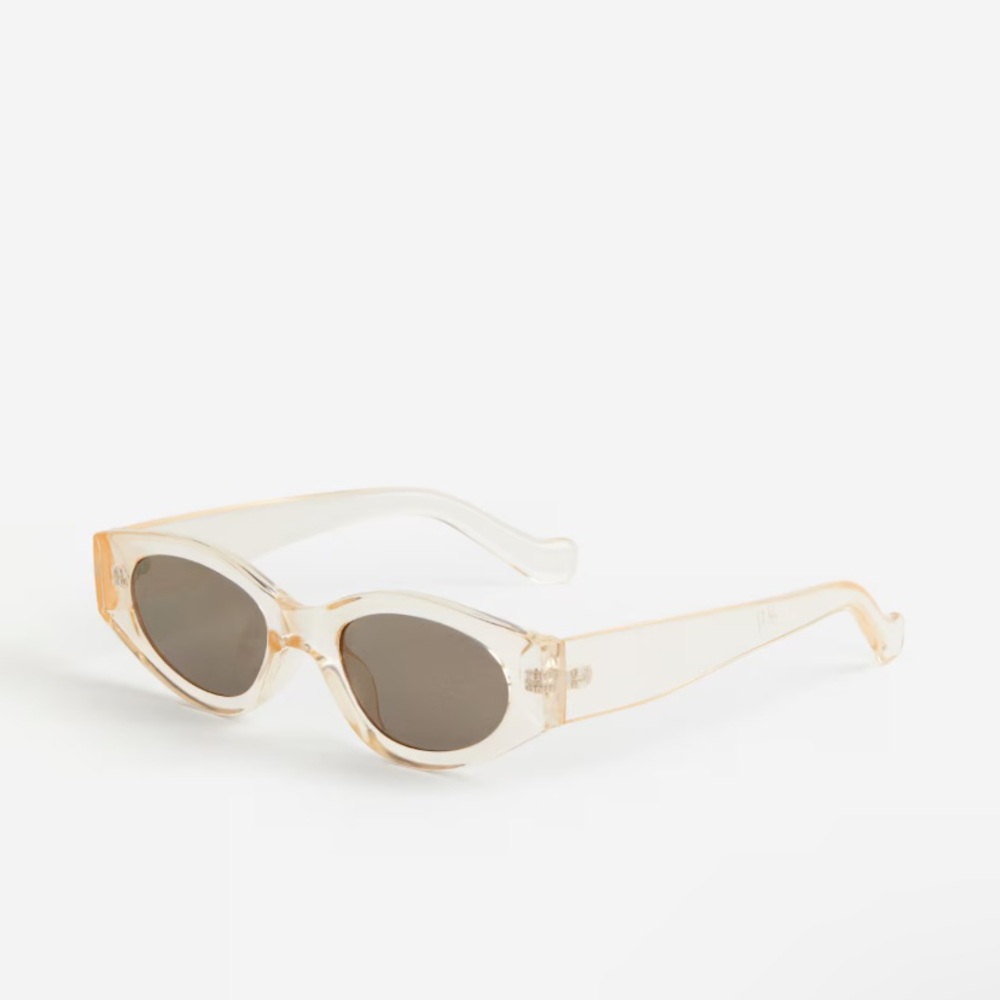Oval Sunglasses - Picture 4 of 8